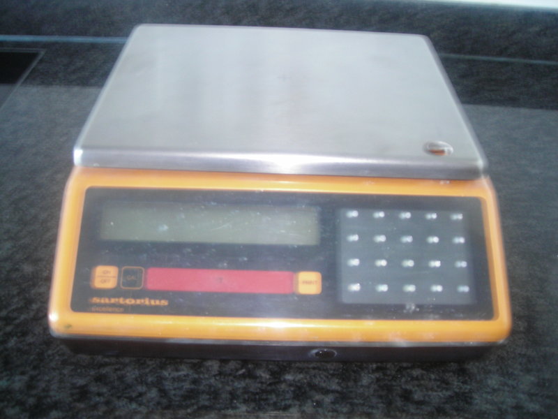 Waage Sartorius E 2000 D