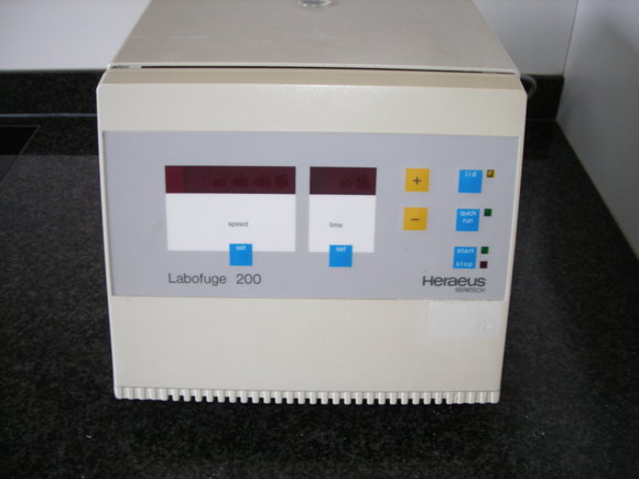 Zentrifuge Heraeus Labofuge 200
