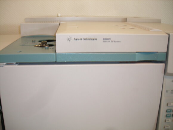 Agilent GC 6890 N Network Gaschromatograph/WLD and FID